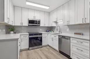 635 S Alton Way, Denver, CO 80247 - Photo 2