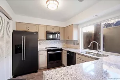 2836 S Vaughn Way, Aurora, CO 80014 - Photo 10