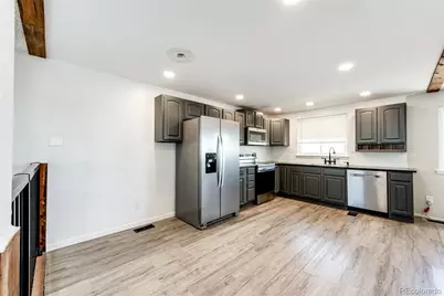 625 Madison Way, Bennett, CO 80102 - Photo 6