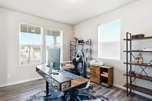 4512 Scenic Ln, Johnstown, CO 80534 - Photo 8