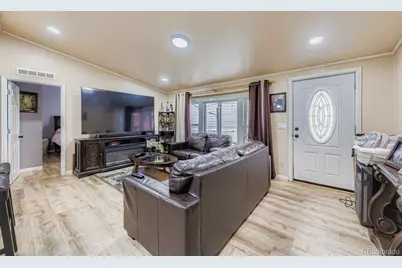 9400 Elm Ct, Denver, CO 80260 - Photo 4