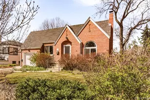 2547 Krameria St, Denver, CO 80207 - Photo 2