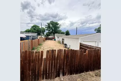 3724 Burlington Avenue, Evans, CO 80620 - Photo 16