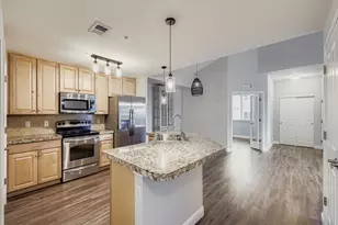 10061 W Victoria Pl, Littleton, CO 80127 - Photo 2
