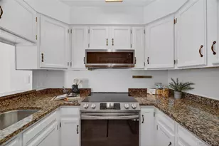 1811 S Quebec Way, Denver, CO 80231 - Photo 10