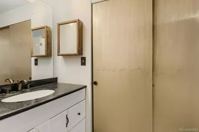 2938 S Parker Court, Aurora, CO 80014 - Photo 18