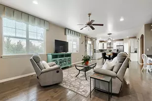 1004 Stanley Ct, Erie, CO 80516 - Photo 8