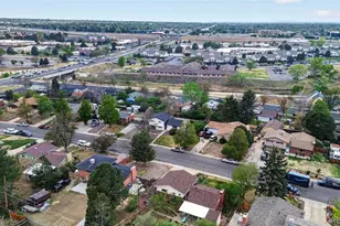 683 Dawson St, Aurora, CO 80011 - Photo 38