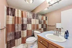 2212 S Yampa Ct, Aurora, CO 80013 - Photo 20