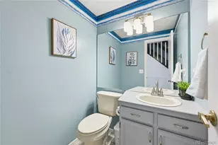 2212 S Yampa Ct, Aurora, CO 80013 - Photo 8