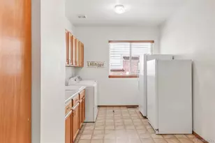 23562 E Phillips Pl, Aurora, CO 80016 - Photo 40