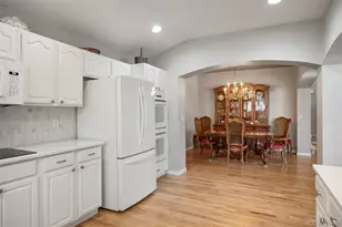 14011 E Chenango Dr, Aurora, CO 80015 - Photo 16