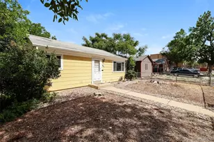 1616 Newark St, Aurora, CO 80010 - Photo 2
