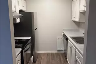 14439 E 1st Dr, Aurora, CO 80011 - Photo 4