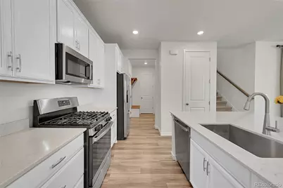 17569 E 95th Place, Commerce City, CO 80022 - Photo 6