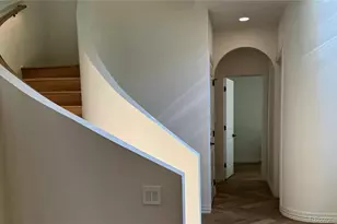 274 Vine St, Denver, CO 80206 - Photo 2