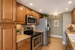 1011 S Ironton St, Aurora, CO 80012 - Photo 8