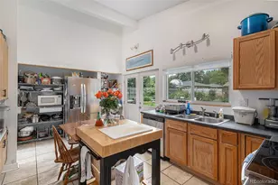 1575 S Grape St, Denver, CO 80222 - Photo 10