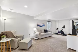 8371 Snaffle Bit Ct, Littleton, CO 80125 - Photo 32