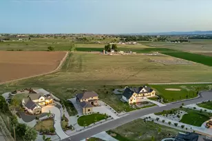 8102 Dreamers Ridge Rd, Longmont, CO 80504 - Photo 12