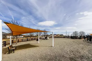 75 S Uriah St, Aurora, CO 80018 - Photo 24