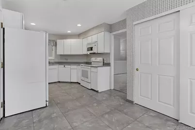 8040 E Dartmouth Avenue #16, Denver, CO 80231 - Photo 10