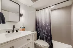 471 Iola St, Aurora, CO 80010 - Photo 32