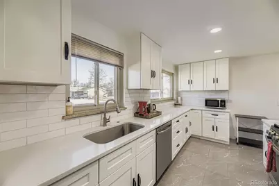 471 Iola Street, Aurora, CO 80010 - Photo 20