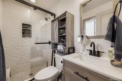 471 Iola Street, Aurora, CO 80010 - Photo 4