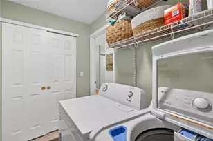 8569 S Upham Way, Littleton, CO 80128 - Photo 8
