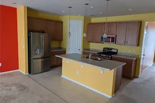 27646 E 10th Dr, Aurora, CO 80018 - Photo 4