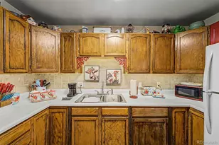381 El Paso Ct, Denver, CO 80221 - Photo 14