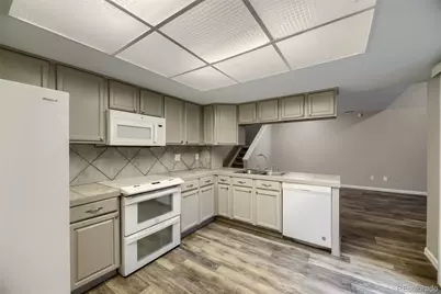 2181 S Victor Street #E, Aurora, CO 80014 - Photo 8