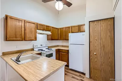 932 S Dearborn Street #17, Aurora, CO 80012 - Photo 4