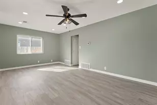 675 Knox Ct, Denver, CO 80204 - Photo 4