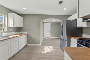 675 Knox Ct, Denver, CO 80204 - Photo 10