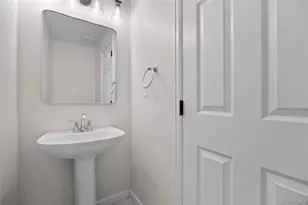 22130 E Berry Pl, Aurora, CO 80015 - Photo 14