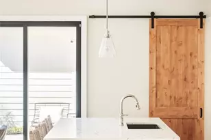 1123 Monroe St, Denver, CO 80206 - Photo 10