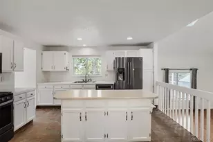 5019 S Espana Way, Centennial, CO 80015 - Photo 8