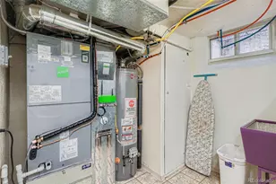 2520 Locust St, Denver, CO 80207 - Photo 24