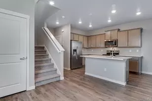 22514 E 6th Pl, Aurora, CO 80018 - Photo 16