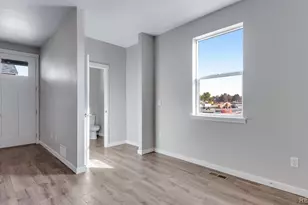 22514 E 6th Pl, Aurora, CO 80018 - Photo 18