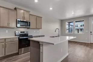 22514 E 6th Pl, Aurora, CO 80018 - Photo 8