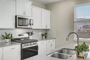 15704 Roslyn St, Thornton, CO 80602 - Photo 18