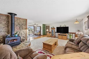 1051 Pawnee Pkwy, Elizabeth, CO 80107 - Photo 6