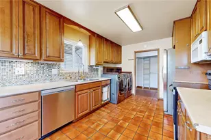 359 Quentin St, Aurora, CO 80011 - Photo 4
