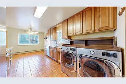 359 Quentin Street, Aurora, CO 80011 - Photo 6