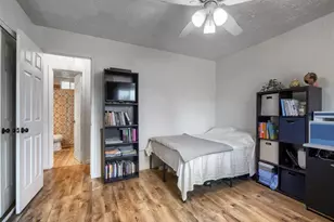 15562 E Bails Dr, Aurora, CO 80017 - Photo 12
