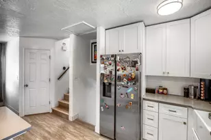 15562 E Bails Dr, Aurora, CO 80017 - Photo 8