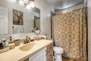 15562 E Bails Dr, Aurora, CO 80017 - Photo 18